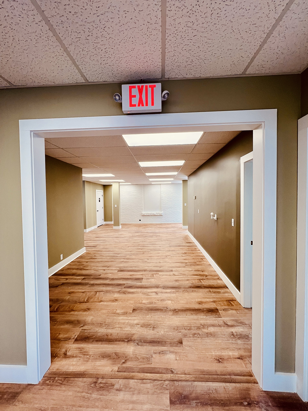 Commercial Space Photo 4