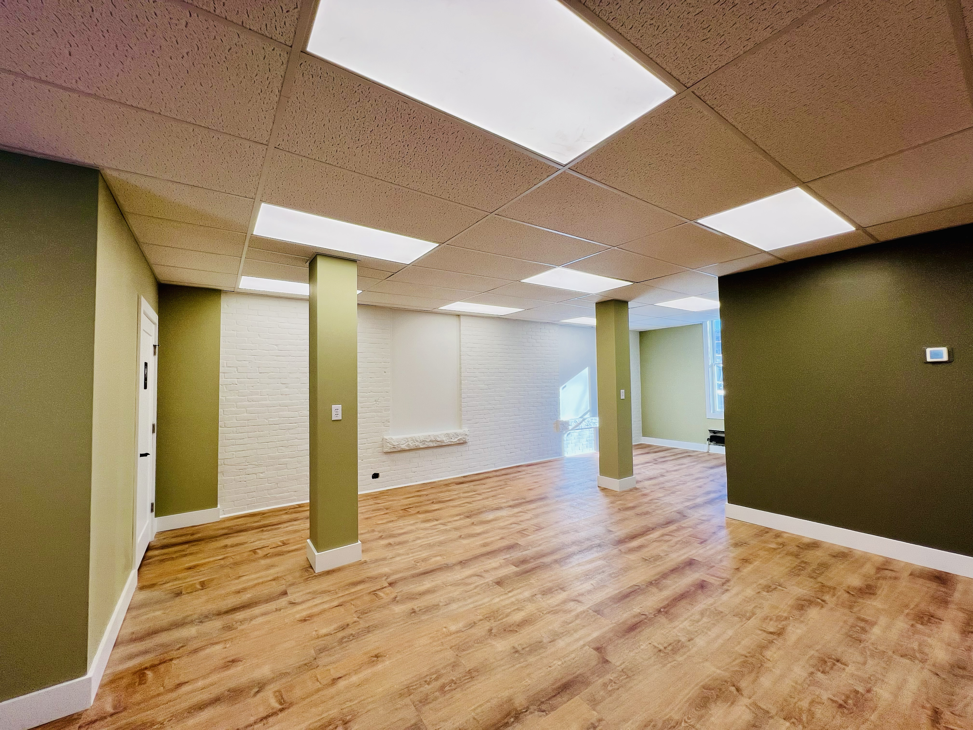 Commercial Space Photo 5